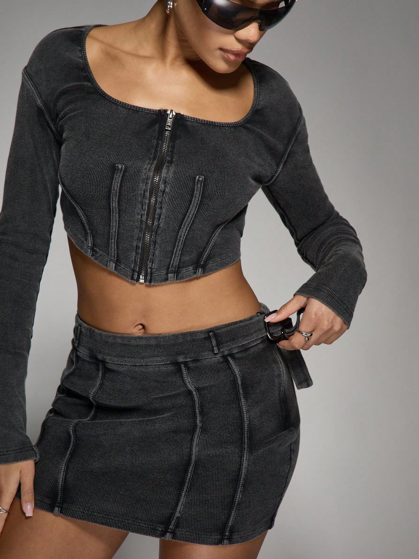 MISSGUIDED Ribbed Denim Two-Piece Set Corset Crop Top and Mini Skirt Coordinated Outfit Party Club Y2K Fashion Streetwear Zip-Up Co-Ord Set