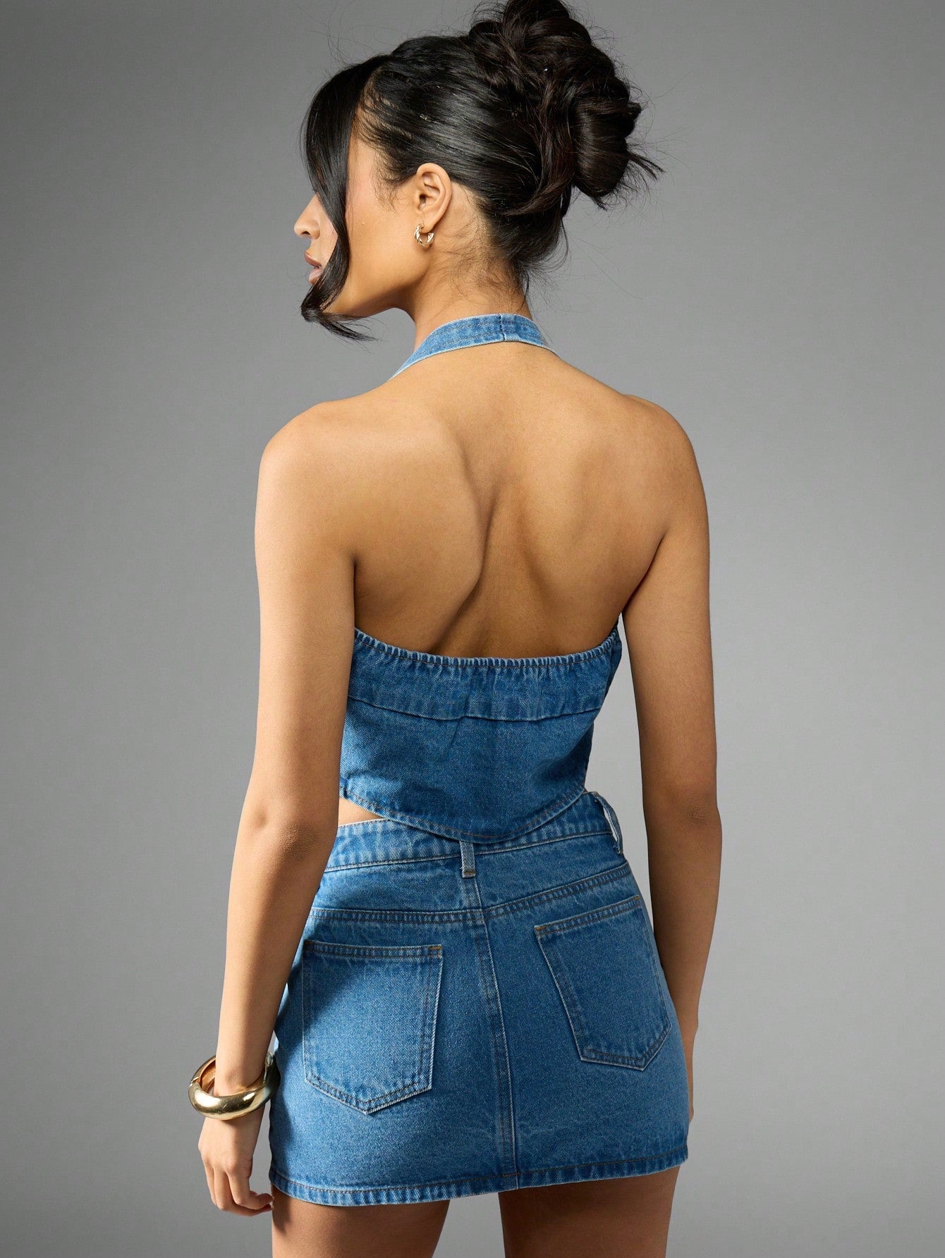 MISSGUIDED Denim Halter Crop Top with Floral Applique Rose Detail Y2K Festival Summer Sleeveless Tie Front
