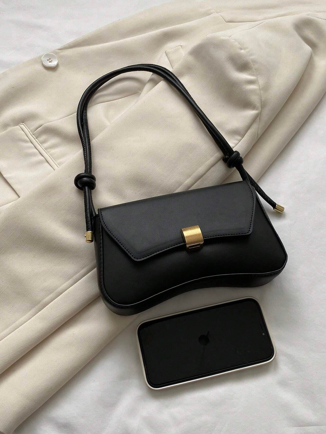 ESSNTL Shoulder bag (Black)